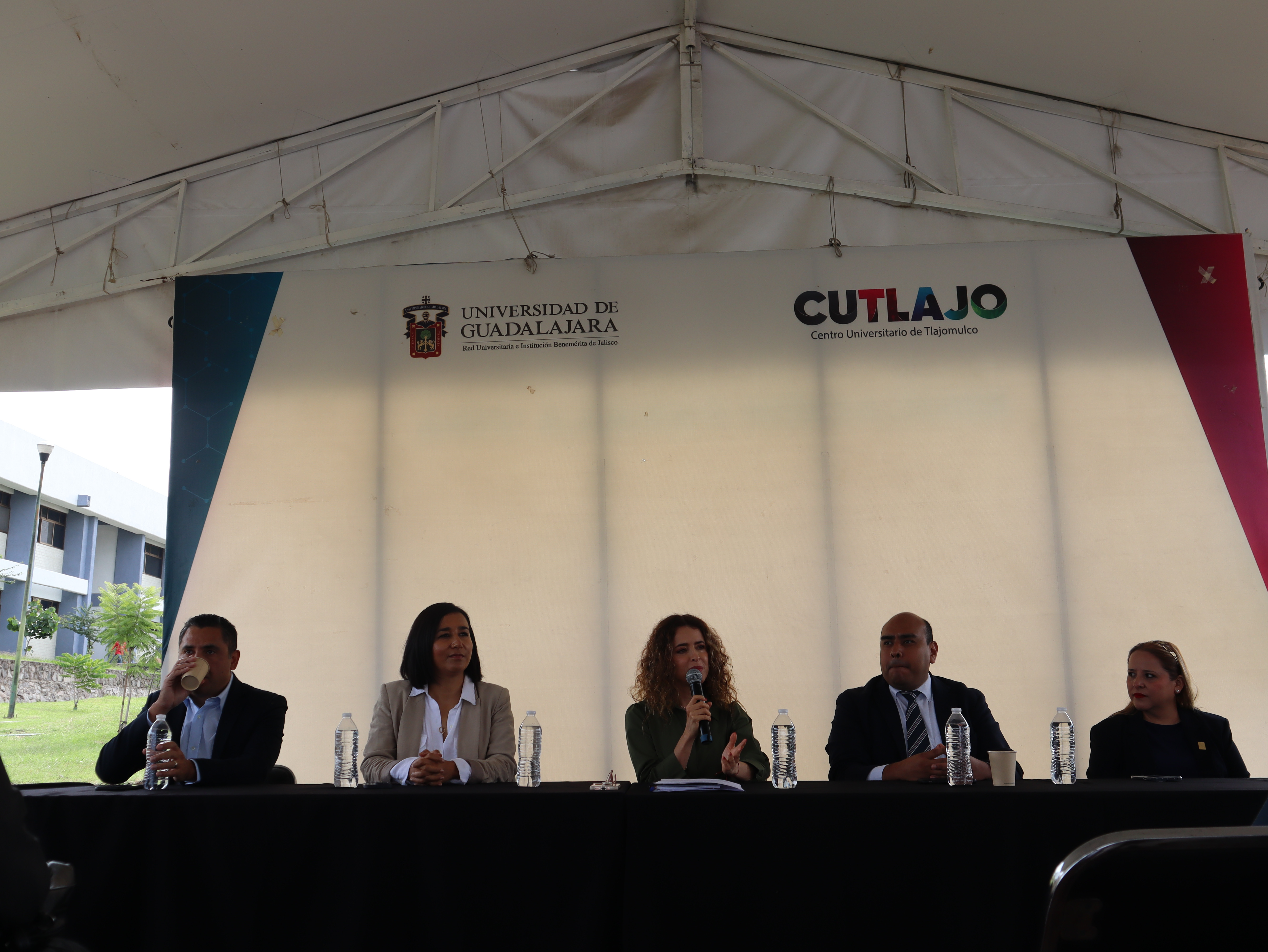apertura open house