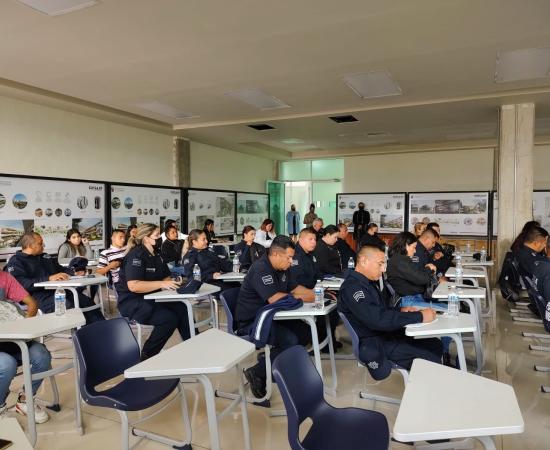 Estudiantes de la Licenciatura en Construcción de la Paz y la Seguridad 