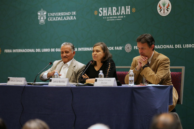Miembros de la presentación en la FIL